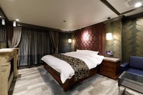 Фотографии мини отеля
ホテルバースデーきよす店 HOTEL Birthday kiyosu