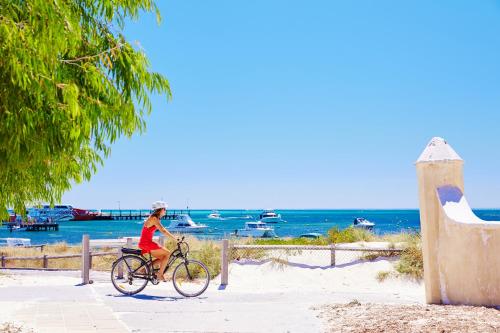 Фотографии базы отдыха 
            Rottnest Island Authority