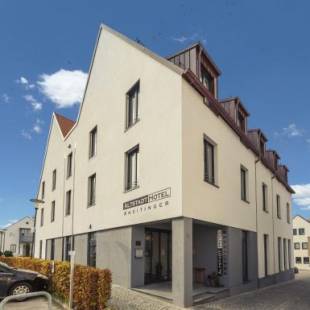 Фотографии гостиницы 
            Altstadthotel Kneitinger, Abensberg