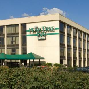 Фотографии гостиницы 
            Pear Tree Inn Terre Haute