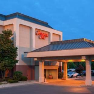 Фотографии гостиницы 
            Hampton Inn Des Moines-Airport