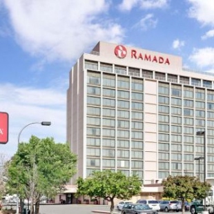 Фотография гостиницы Ramada by Wyndham Reno Hotel & Casino