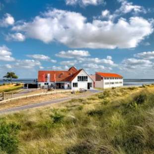 Фотографии хостела 
            Stayokay Hostel Terschelling