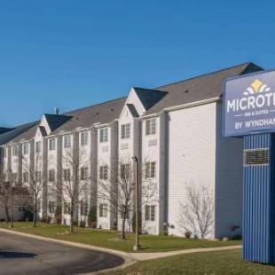 Фотографии гостиницы 
            Microtel Inn & Suites by Wyndham Rochester North Mayo Clinic