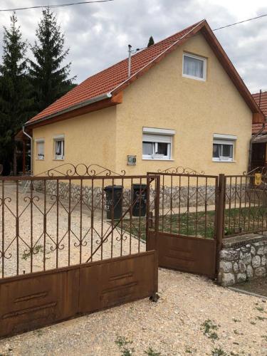 Фотография гостевого дома Mató Vendégház