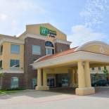 Фотография гостиницы Holiday Inn Express Tomball, an IHG Hotel