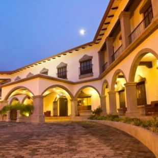 Фотография гостиницы Hotel Los Portales