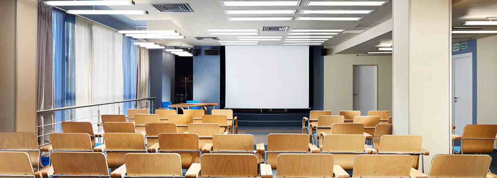 Фотография конференц-зала Конференц-зал на 70 мест (2-й этаж, корпус 1)