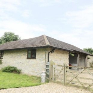 Фотография гостевого дома The Old Goat Barn at Trout Cottage, Somerton