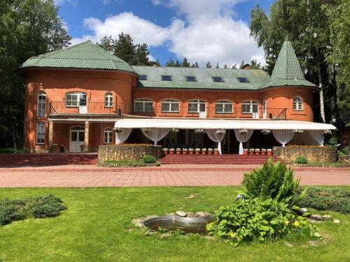 Фотография базы отдыха Загородный клуб Бисерово