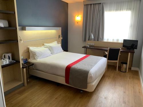 Фотография гостиницы Holiday Inn Express Vitoria, an IHG Hotel