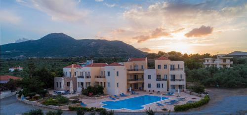 Фотография апарт отеля Apartments Hotel & Studios, Xifoupolis