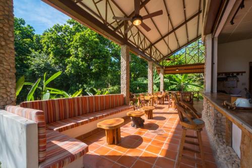 Фотография гостевого дома Istmo Beach and Jungle Bungalows