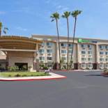 Фотография гостиницы Holiday Inn Express Colton, an IHG Hotel