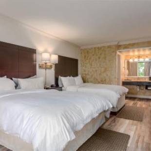 Фотографии гостиницы
Fairway Inn