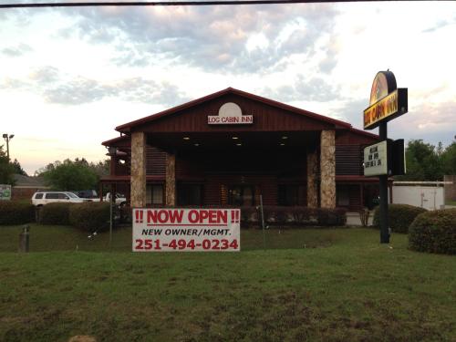 Фотография мотеля Log Cabin Inn