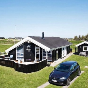 Фотография гостевого дома Two-Bedroom Holiday home in Hjørring 1