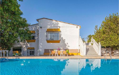 Фотографии гостевого дома 
            Seven-Bedroom Holiday Home in Tomares