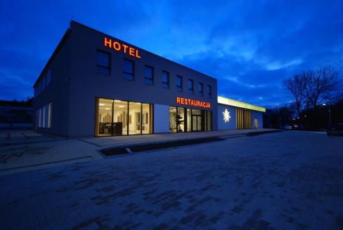 Фотография гостиницы Hotel - Restauracja "SŁONECZNA"