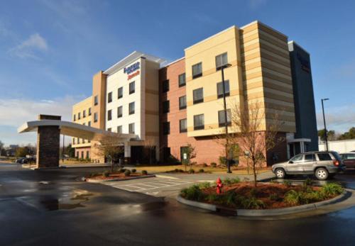 Фотография гостиницы Fairfield Inn & Suites by Marriott Dunn I-95