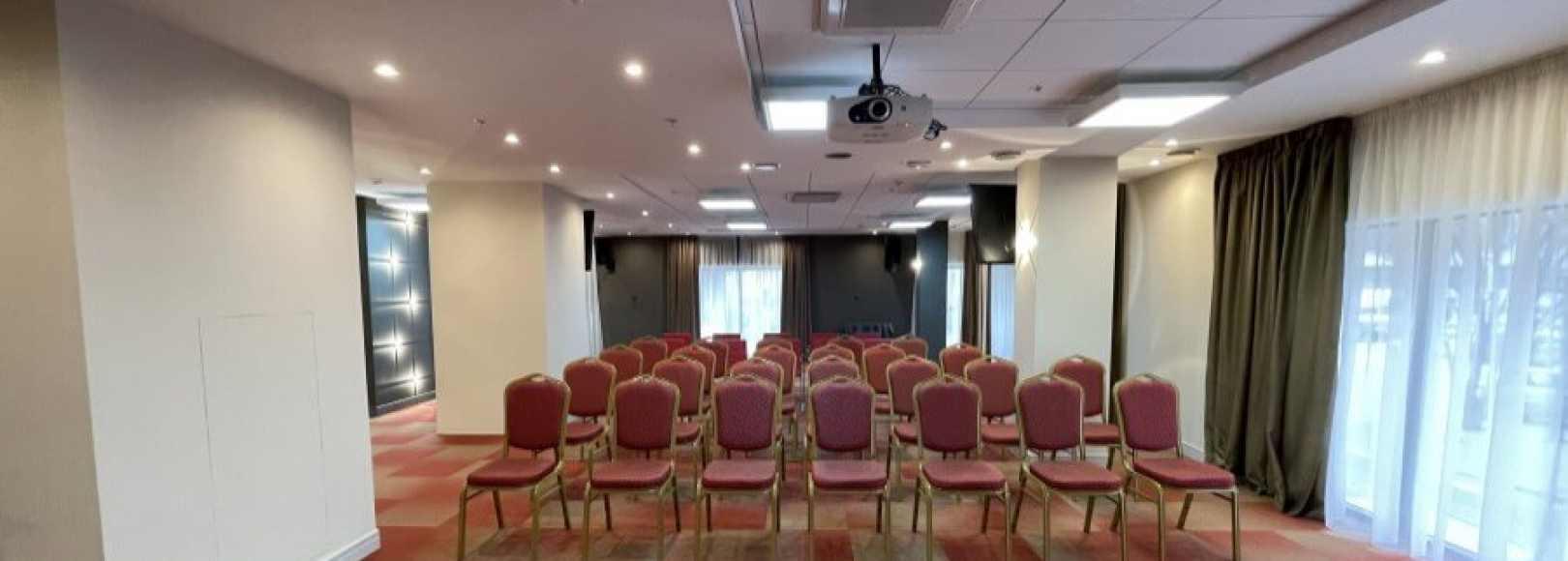 Фотография конференц-зала Павел Селиванов