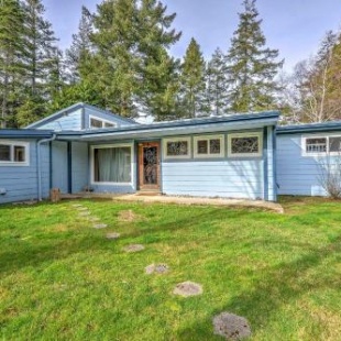 Фотография гостевого дома Rustic Bandon Log Cabin on 5 Acres of Woodlands!