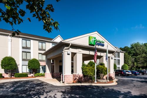 Фотография гостиницы Holiday Inn Express Hotel & Suites Charlotte Airport-Belmont, an IHG Hotel
