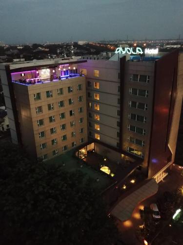 Фотографии гостиницы 
            Hotel AYOLA Lippo Cikarang