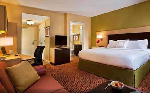 Фотография гостиницы TownePlace Suites by Marriott Jackson Ridgeland/The Township at Colony Park