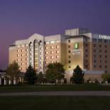 Фотография гостиницы Embassy Suites Kansas City International Airport