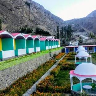 Фотографии гостиницы 
            Hotel Mountain Lodge Skardu