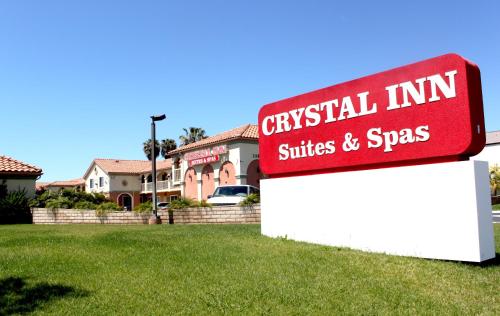 Фотография мотеля Crystal Inn Suites & Spas