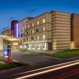 Фотографии гостиницы 
            Fairfield Inn and Suites Hutchinson