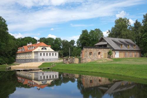 Фотографии гостиницы 
            Botique & SPA Hotel Berkenes Manor