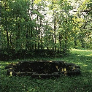 Фотография достопримечательности Родник Восьмигранный колодец