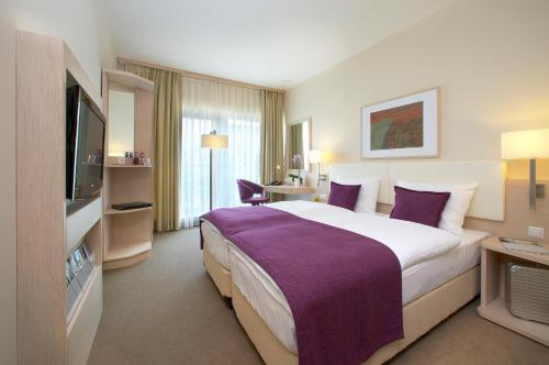 Фотография гостиницы GHOTEL hotel & living Koblenz