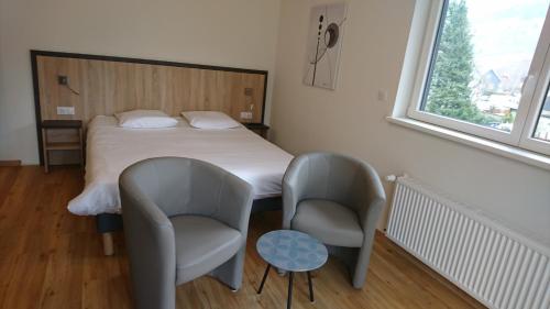 Фотография гостиницы Logis Hôtel Restaurant De La Poste et SPA de Montagne