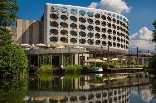 Фотография гостиницы Seepark Wörthersee Resort