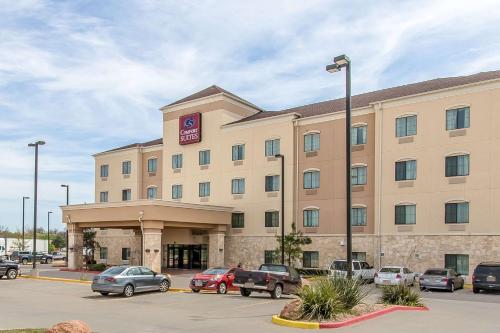 Фотография гостиницы Comfort Suites Lawton Near Fort Sill