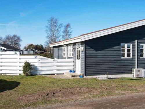 Фотография гостевого дома Holiday home Juelsminde XLIII