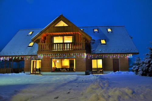 Фотография гостевого дома Holiday Home Holiday Raj