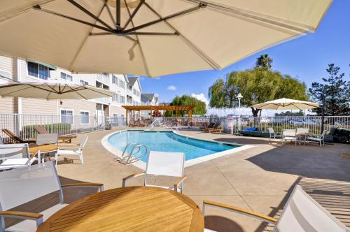 Фотография гостиницы Homewood Suites by Hilton - Oakland Waterfront