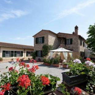 Фотографии гостевого дома 
            Tranquil Home in Foiano della Chiana with Terrace