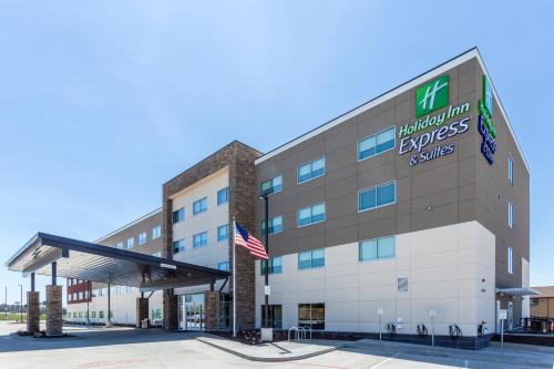 Фотография гостиницы Holiday Inn Express & Suites - Springfield North, an IHG Hotel