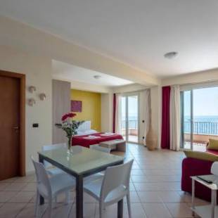 Фотографии мини отеля
B&B La Sirena