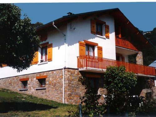 Фотографии гостевого дома 
            Modern Holiday Home in Montagny with Balcony