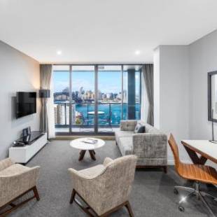 Фотографии гостиницы 
            Meriton Suites North Sydney