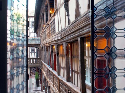 Фотография гостиницы Hotel Cour du Corbeau Strasbourg - MGallery