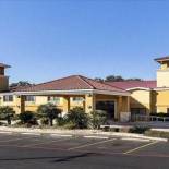 Фотография гостиницы SureStay Plus Hotel by Best Western San Antonio North