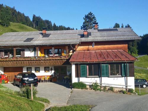 Фотография гостевого дома Vintage Holiday Home in Vorarlberg near Ski Area
